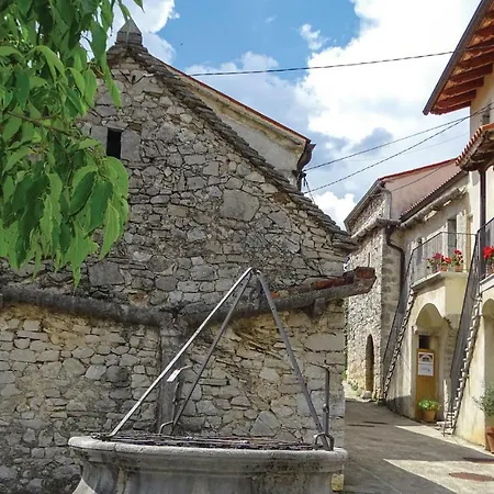 One-bedroom In 아파트 Štanjel